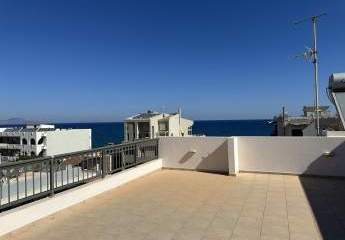 Kreta, Rethymno: 4-Zimmer-Apartment mit Meerblick und Dachterrasse zu verkaufen