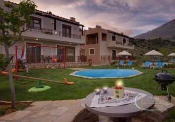 Kreta, Triopetra: Komplex aus zwei Villen in wunderbarer Lage zu verkaufen