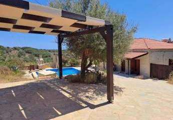 Kreta, Paleloni: Schlüsselfertiger Steinbungalow in ruhiger Lage zu verkaufen