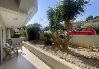 Kreta, Rethymno: Erdgeschosswohnung in Zentrumsnähe zu verkaufen