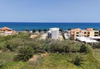 Kreta - Grundstück mit Baugenehmigung für 2 Residenzen in zweiter Linie vom Strand von Maleme zu verkaufen