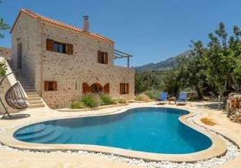 Kreta, Melidoni: Kretisches Steinhaus mit Swimmingpool zu verkaufen