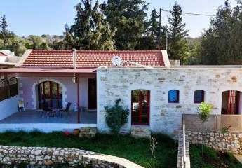 MIT VIDEO: Kreta – Klassische Steinvilla mit modernem Komfort in Vamos