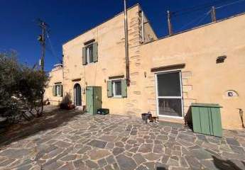 MIT VIDEO: Kreta – Renoviertes Steinhaus mit Blick auf die Weißen Berge in Nerochori zu verkaufen