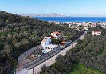 Kreta: Moderne 2-Schlafzimmer-Villa mit privatem Pool in Almyrida zu verkaufen