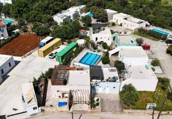 MIT VIDEO: Kreta, Drapanos: Villa mit Garten, Dachterrasse und Bergblick