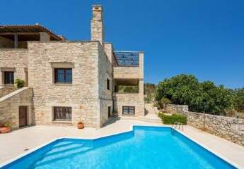 Kreta, Platanos: Zwei private Steinvillen mit Gästeappartements in der Nähe des Strandes von Falasarna zu verkaufen