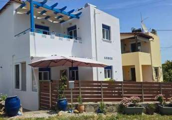 Kreta, Gavalomouri: Maisonette-Wohnung in einem malerischen Dorf mit Bergblick zu verkaufen