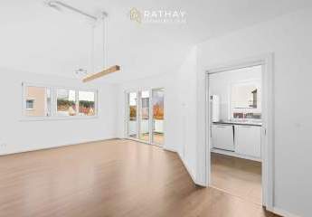 Familienglück in Bad Abbach: Lichtdurchflutete 4-Zimmer-Wohnung mit zwei Balkonen