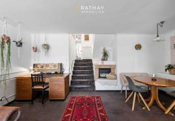Ruhige 3-Zimmer-Maisonette mit Fernblick, Südbalkon, Loggia und 2 TG-Stellplätzen