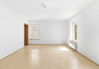 Charmante 2-Zimmer-Stadtwohnung in Regensburg-Steinweg – innenstadtnah, hell und mit TG-Stellplatz