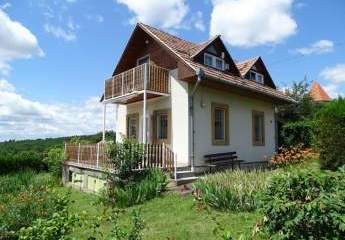 *** Einfamilienhaus mit Panoramablick - Nur ca. 10 min zum Balaton ***
