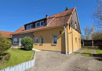 Uetze - Dollbergen - Handwerkertraum - Grosses Wohnhaus zum Sanieren