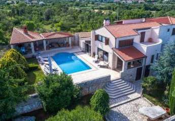 Luxuriöse freistehende Villa mit Meerblick, 25 km von Pula entfernt, Istrien, Kroatien
