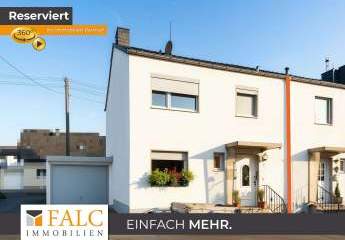 Zeitloser Charme trifft moderne Möglichkeiten – Reihen-Eckhaus mit viel Potenzial