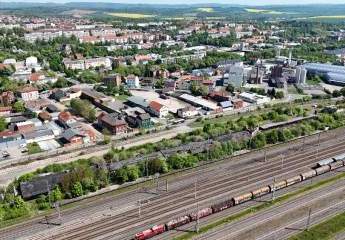 Gewerbegrundstück mit Altbestand - in zentraler Lage am Bahnhof