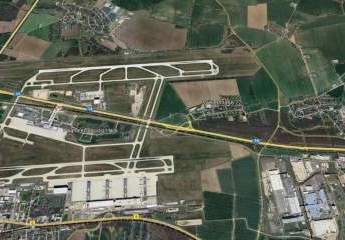 Gewerbegrundstück mit B-Plan am Flughafen Leipzig zu verkaufen