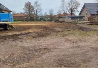 Baugrundstück für ein Einfamilienhaus / Doppelhaus zu verkaufen