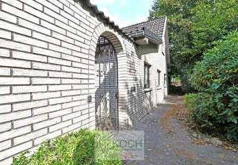 Ein-/ Zweifamilienhaus in Schiffdorf mit zusätzlicher, separater Nutz-(Büro)fläche