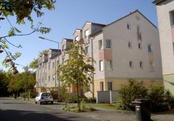 Wunderschöne und gut geschnittene 4-Zimmer-Wohnung mit Balkon in Teltow