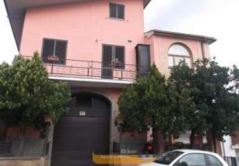Casa indipendente in vendita a Montorio al Vomano(TE)