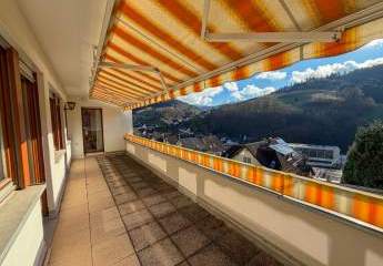 Sehr große Wohnung mit schöner Aussicht