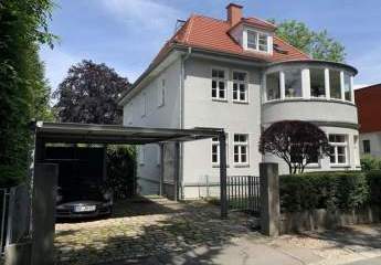 GEPFLEGTES STADTHAUS MIT ZWEI EINHEITEN