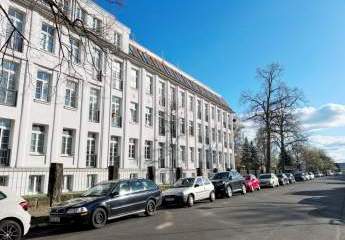 NEUWERTIGE 2-RAUM WOHNUNG IM HOCHPARTERRE