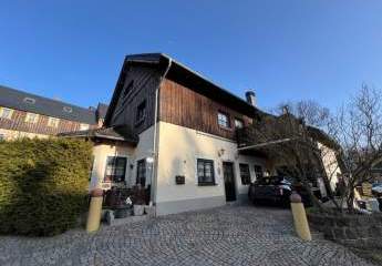 EINFAMILIENHAUS IN IDYLLISCHER LAGE VON LAUENSTEIN