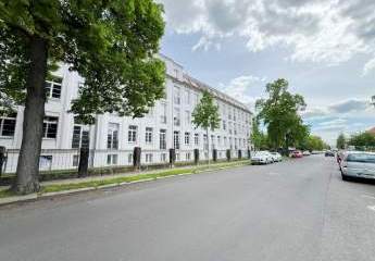 NEUWERTIGE 2-RAUM WOHNUNG IM HOCHPARTERRE