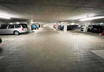 EBENERDIGER TIEFGARAGEN-STELLPLATZ