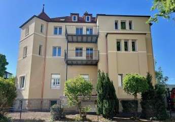 SCHÖNE 2-RAUM WOHNUNG IM 1. OG