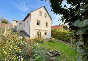 GEPFLEGTES EINFAMILIENHAUS MIT VIEL PLATZ