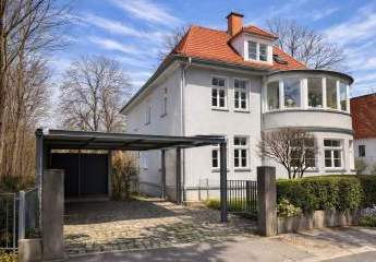 RUHIGE 5-RAUM WOHNUNG IN ZWEIFAMILIENHAUS MIT GARTENANTEIL