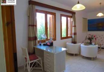 Kreta, Sitia, Haus mit großem Garten in Strandnähe zu verkaufen in Sitia