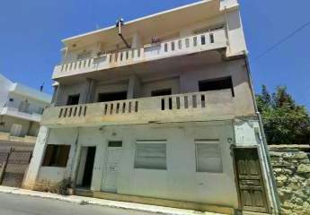 Kreta, Tymbaki Mehrfamilienhaus mit 4 Wohnungen zu verkaufen