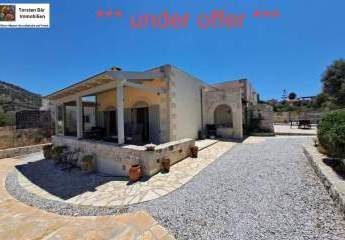 Kreta, Drapanos Freistehender Steinbungalow mit 3 Schlafzimmern und 2 Bädern, großem Garten und Meerblick.*** under offer ***