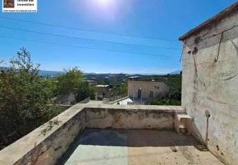 Charmantes, renovierungsbedürftiges Haus mit Meerblick in Galia, Kreta