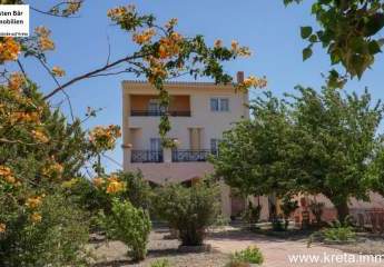 Kreta Kokkinos Pyrgos Eine atemberaubende Villa mit vier Schlafzimmern und fantastischem Meerblick, die nur wenige Gehminuten vom Strand entfernt ist.