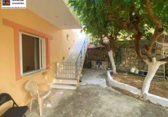 Kreta, Almyrida Dorfhaus im Zentrum von Almyrida Strandnähe