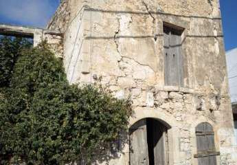 Kreta, Petrokefalo (Heraklion) Altes renovierungsbedürftiges Steinhaus zu verkaufen