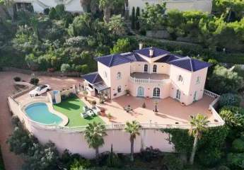 Fantastische Villa mit Meerblick,5 Schlafzimmer, 4 Bäder, 425 qm Wohnfläche, 300 qm Terrassen.