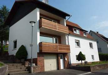 Niederaula, 4 ZKB, DG,110m² + Balkon+Garten