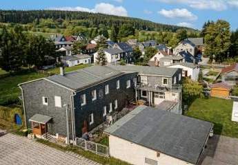 Großbreitenbach-OT, 3 Fam.Hs. + Gewerbe