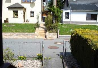 Saalfeld-Schmiedefeld, Doppelhaushälfte