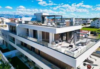 Luxuswohnung? Eher Privatresidenz – mit Dachterrasse, Whirlpool und Meer-Panorama