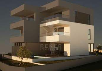 Luxus-Maisonette in Vodice mit eigenem Pool, Garten & Meerblick