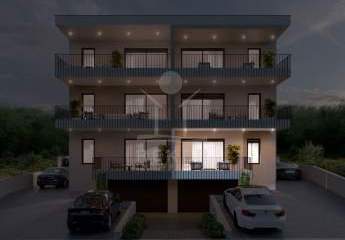 Moderne 2-Schlafzimmer-Wohnung mit Terrasse und nur 500 m bis zum Meer in Brodarica