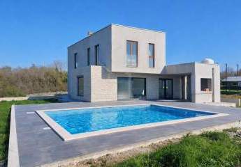 Genießen Sie Ruhe und Entspannung: Neubauvilla mit Pool in der Nähe von Labin