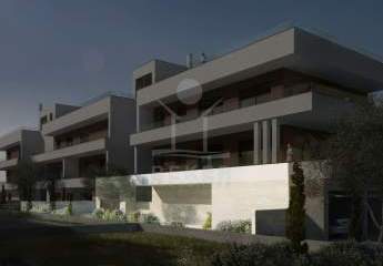 Erdgeschosswohnung mit großem Garten, Terrassen und nur 50 m zum Strand